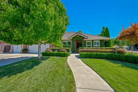 Exterior - 1320 Silhouette Ct, Merced, CA 95340 photo 6 of 12