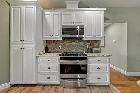 Kitchen - 1320 Silhouette Ct, Merced, CA 95340 photo 5 of 8