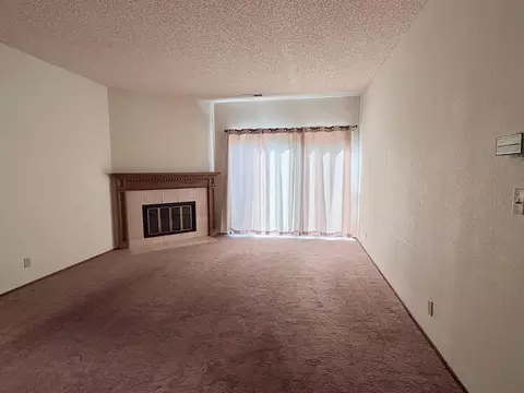 Living - 6029 Mount Hamilton Ct, Castro Valley, CA 94552 photo 2 of 4
