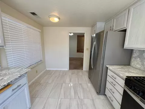 Kitchen - 6029 Mount Hamilton Ct, Castro Valley, CA 94552 photo 3 of 3