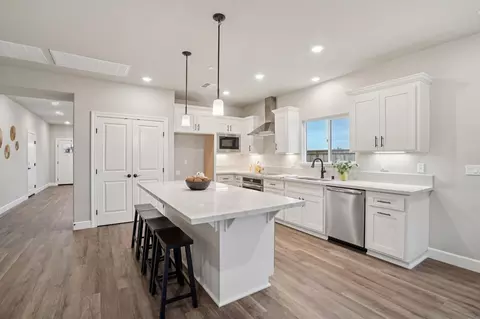 Kitchen - 929 Norman Rd, Galt, CA 95632 photo 1 of 2