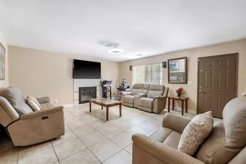 Living - 216 Barros St, Patterson, CA 95363 photo 1 of 2