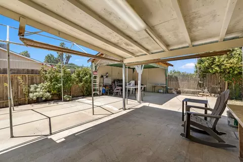 Exterior - 216 Barros St, Patterson, CA 95363 photo 4 of 9