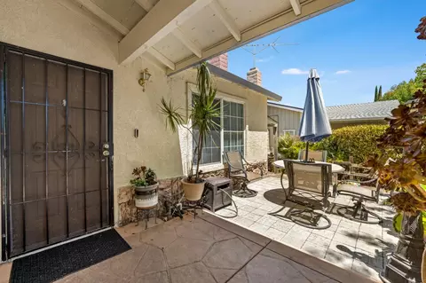 Exterior - 216 Barros St, Patterson, CA 95363 photo 2 of 9