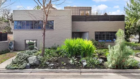 Exterior - 1018 W Morris Ave, Modesto, CA 95350 photo 3 of 16