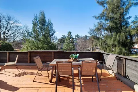 Exterior - 1018 W Morris Ave, Modesto, CA 95350 photo 7 of 16