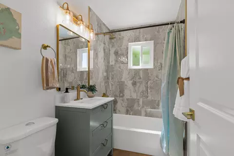 Bath - 7819 El Modena, Elverta, CA 95626 photo 1 of 3