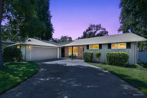 813 Columbia Dr, Sacramento, CA 95864