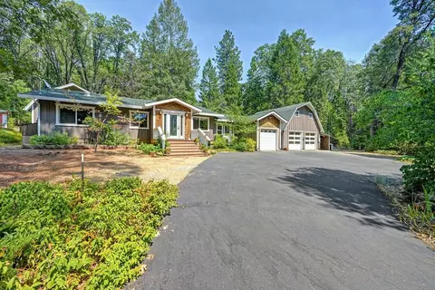 12283 Dobbins Dr, Nevada City, CA 95959