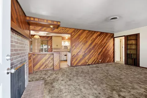 Living - 1904 Aloha Way, Modesto, CA 95350 photo 1 of 3