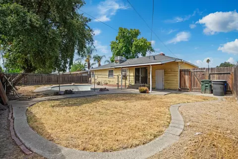 Exterior - 1904 Aloha Way, Modesto, CA 95350 photo 6 of 9
