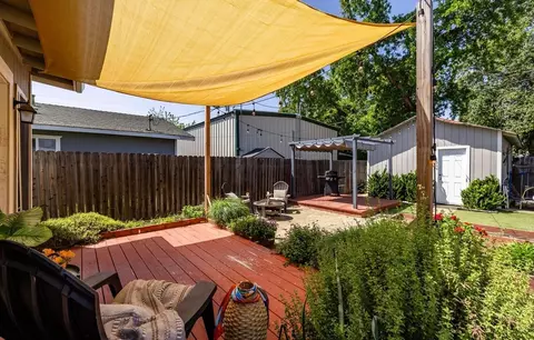 Exterior - 222 D St, Lincoln, CA 95648 photo 7 of 10