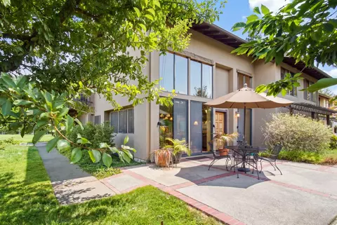 Exterior - 2436 Rivendell Ln, Davis, CA 95616 photo 4 of 17