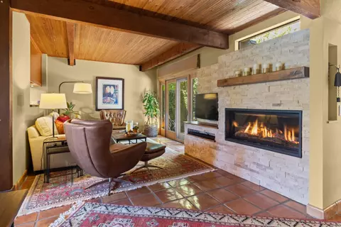 Living - 2436 Rivendell Ln, Davis, CA 95616 photo 1 of 4
