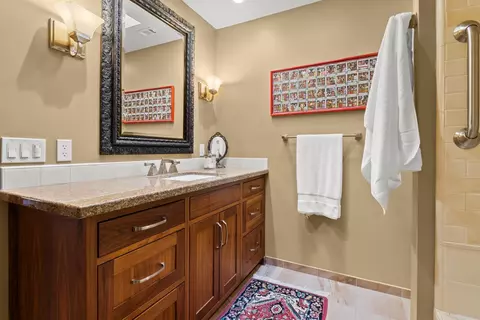 Bath - 2436 Rivendell Ln, Davis, CA 95616 photo 3 of 4