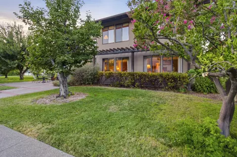 Exterior - 2436 Rivendell Ln, Davis, CA 95616 photo 6 of 17
