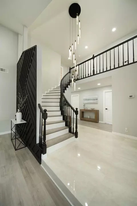 Entry Way - 513 Tarland Ln, Patterson, CA 95363 photo 1 of 5