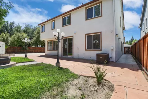 Exterior - 1892 Placid Dr, Tracy, CA 95304 photo 7 of 16