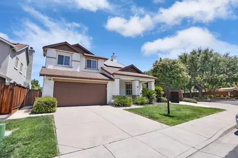 Exterior - 1892 Placid Dr, Tracy, CA 95304 photo 5 of 16