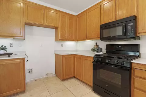 Kitchen - 1892 Placid Dr, Tracy, CA 95304 photo 4 of 4