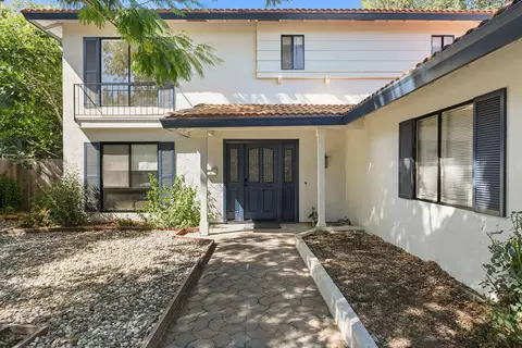 Exterior - 4121 Vista Way, Davis, CA 95618 photo 2 of 13