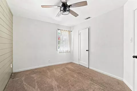 Bedroom - 832 L St, Davis, CA 95616 photo 4 of 7