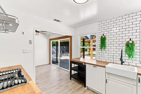 Kitchen - 832 L St, Davis, CA 95616 photo 3 of 4