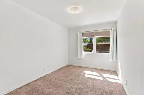 Bedroom - 832 L St, Davis, CA 95616 photo 5 of 7