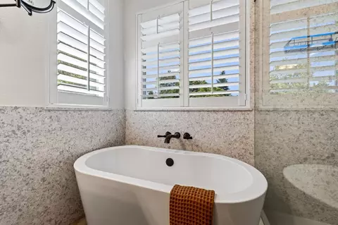 Bath - 1739 Portola Ct, Davis, CA 95616 photo 6 of 6