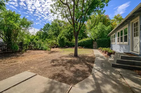 Exterior - 213 Main St, Winters, CA 95694 photo 6 of 12