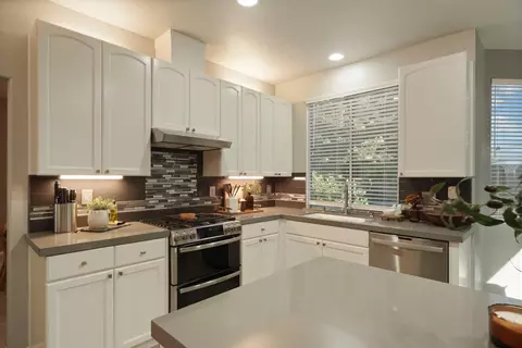 Kitchen - 1544 Jasmine Way, Lodi, CA 95242 photo 5 of 5