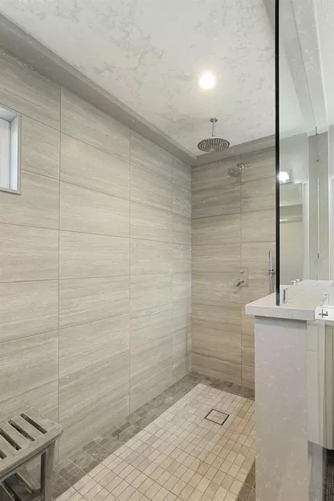 Bath - 1544 Jasmine Way, Lodi, CA 95242 photo 5 of 5