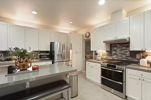 Kitchen - 1544 Jasmine Way, Lodi, CA 95242 photo 4 of 5