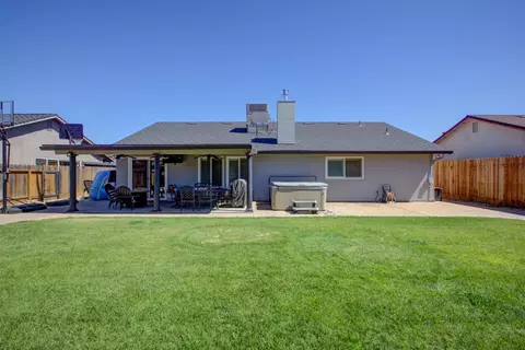 Exterior - 19781 1st St, Hilmar, CA 95324 photo 10 of 12
