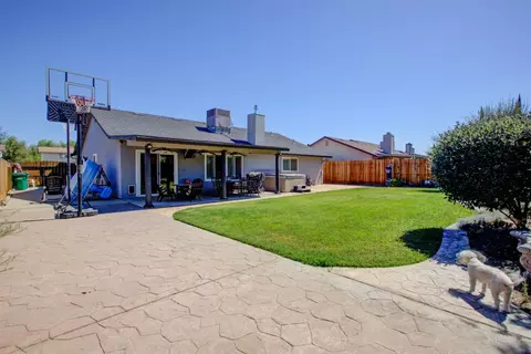 Exterior - 19781 1st St, Hilmar, CA 95324 photo 9 of 12