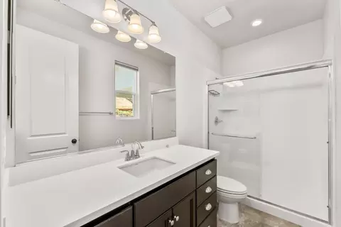 Bath - 3166 Sofia Dr, Lincoln, CA 95648 photo 1 of 5