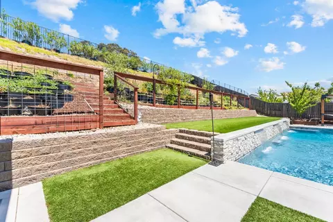 Exterior - 3166 Sofia Dr, Lincoln, CA 95648 photo 9 of 11