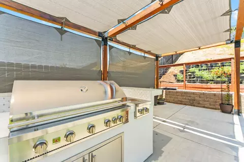 Exterior - 3166 Sofia Dr, Lincoln, CA 95648 photo 6 of 11