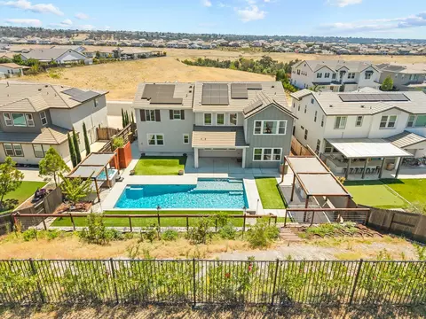 View/Area - 3166 Sofia Dr, Lincoln, CA 95648 photo 2 of 4