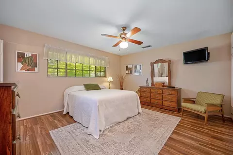 Bedroom - 724 Vera Ave, Ripon, CA 95366 photo 3 of 4