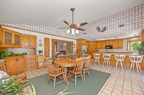 Dining - 724 Vera Ave, Ripon, CA 95366 photo 5 of 6
