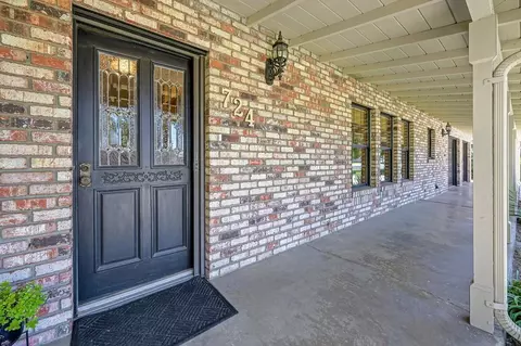 Exterior - 724 Vera Ave, Ripon, CA 95366 photo 5 of 22