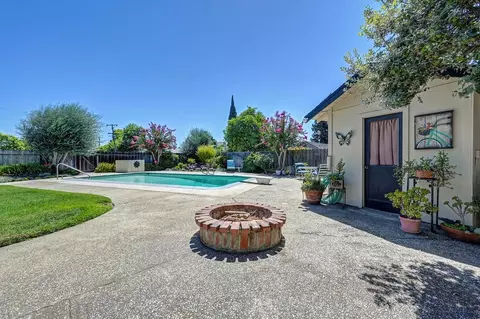 Exterior - 724 Vera Ave, Ripon, CA 95366 photo 9 of 22