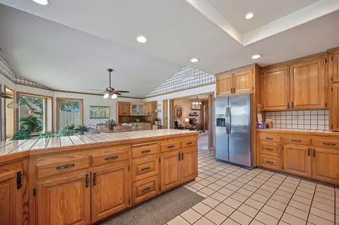 Kitchen - 724 Vera Ave, Ripon, CA 95366 photo 4 of 7