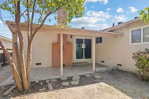 Exterior - 335 Jason St, Manteca, CA 95336 photo 10 of 10