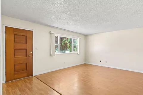 Living - 335 Jason St, Manteca, CA 95336 photo 3 of 7