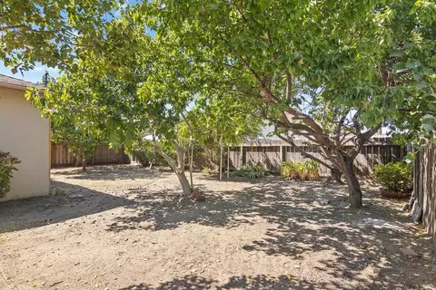 Exterior - 335 Jason St, Manteca, CA 95336 photo 6 of 10