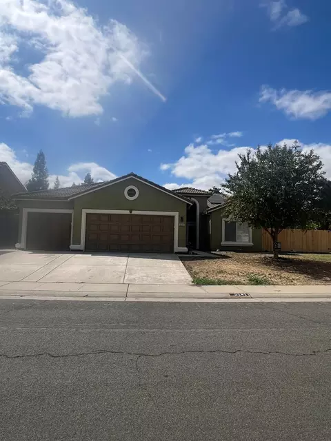 2141 Butterfield Ln, Lincoln, CA 95648