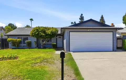 3301 Huntsman Dr, Sacramento, CA 95826