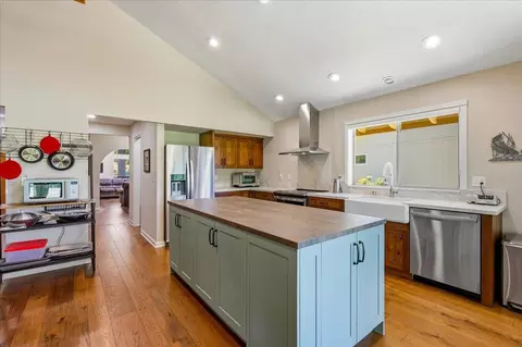 Kitchen - 11306 Ringtail Rd, Penn Valley, CA 95946 photo 5 of 10